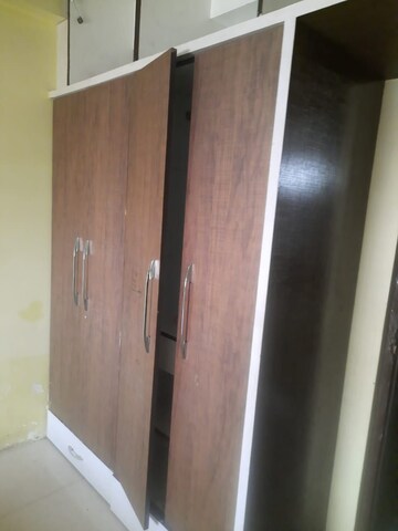 Furnished Amenities in 3 BHK Apartment at Vardhman Imperial Height, Gandhi Path – for Rent