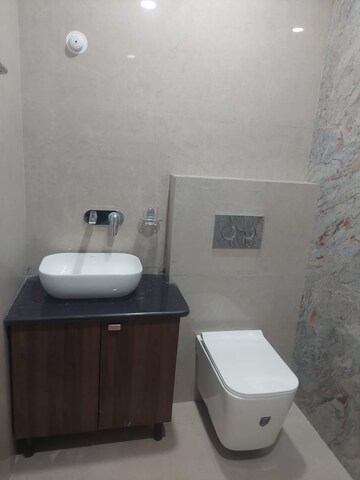 Bathroom in 3 BHK Builder Floor at Gomti Nagar – for Rent