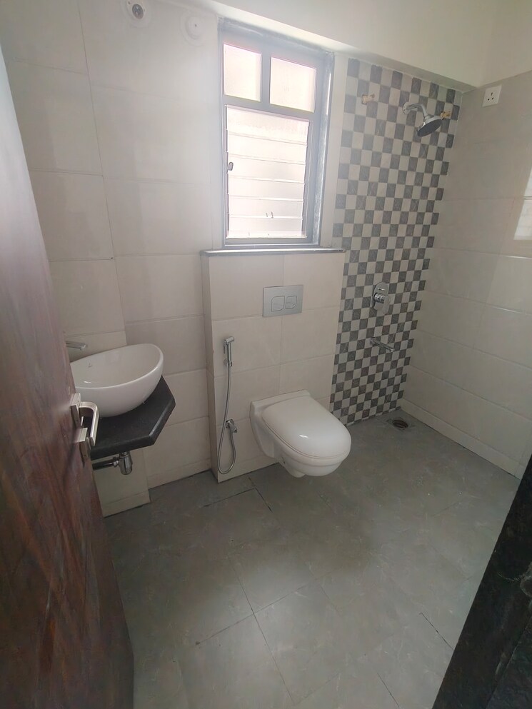 Bathroom, panama-silver-stone 2 Bedroom 759 Sq.Ft. Apartment In Handewadi Pune 8129989