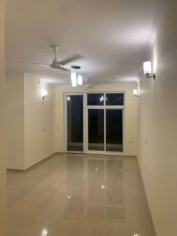 Building Lobby in 2 BHK Builder Floor at DLF Vibhuti Khand, Gomti Nagar – for Rent