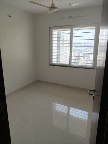 Room in 2 BHK Apartment at Goel Ganga Glitz, Undri – for Rent