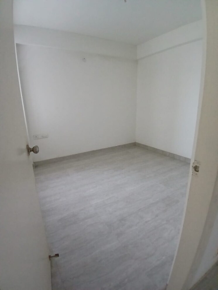 Room, signature-global-solera-2 1 Bedroom 308 Sq.Ft. Apartment In Sector 107 Gurgaon 8130183