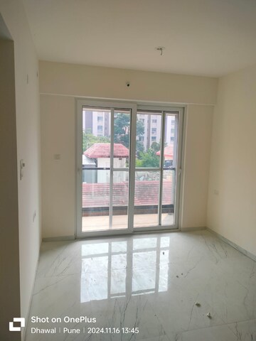 Room in 2 BHK Apartment at Wanwadi – for Rent