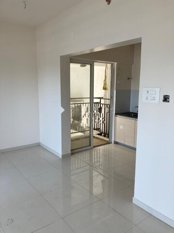 Room in 2 BHK Apartment at Godrej Rejuve, Mundhwa – for Rent