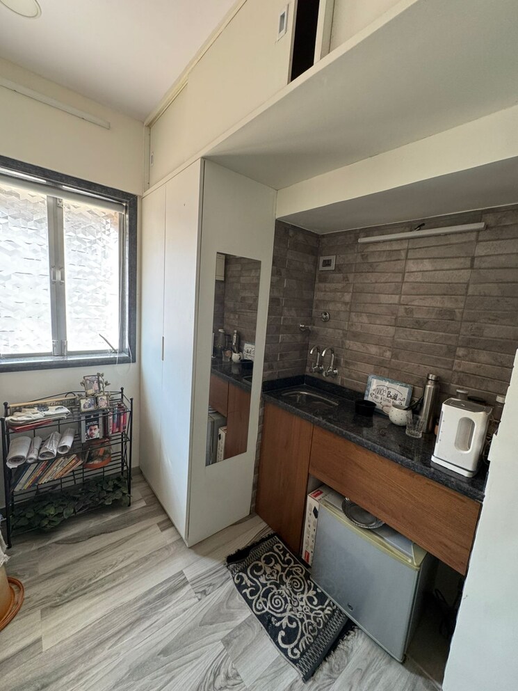 Living Room, nishant-building 1 Bedroom 450 Sq.Ft. Apartment In Andheri West Mumbai 8130213