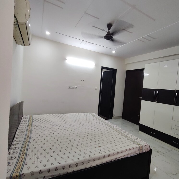 Bedroom, sector 57 1 Bedroom 900 Sq.Ft. Apartment In Sector 57 Gurgaon 8130285