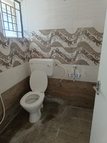 Bathroom in 2 BHK Apartment at Jp Nagar – for Rent