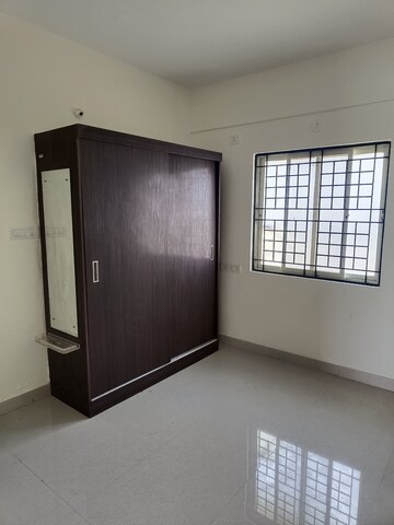 Room in 2 BHK Apartment at Jp Nagar – for Rent