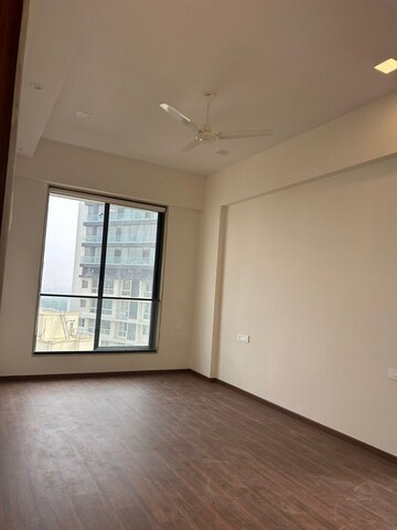 Room in 3 BHK Apartment at Praman Splendour, Matunga – for Sale