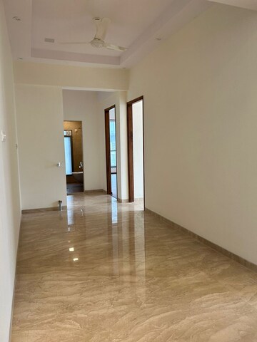 Room in 3 BHK Apartment at Praman Splendour, Matunga – for Sale