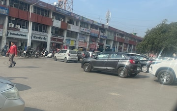 Shop For Sale in Sector 38