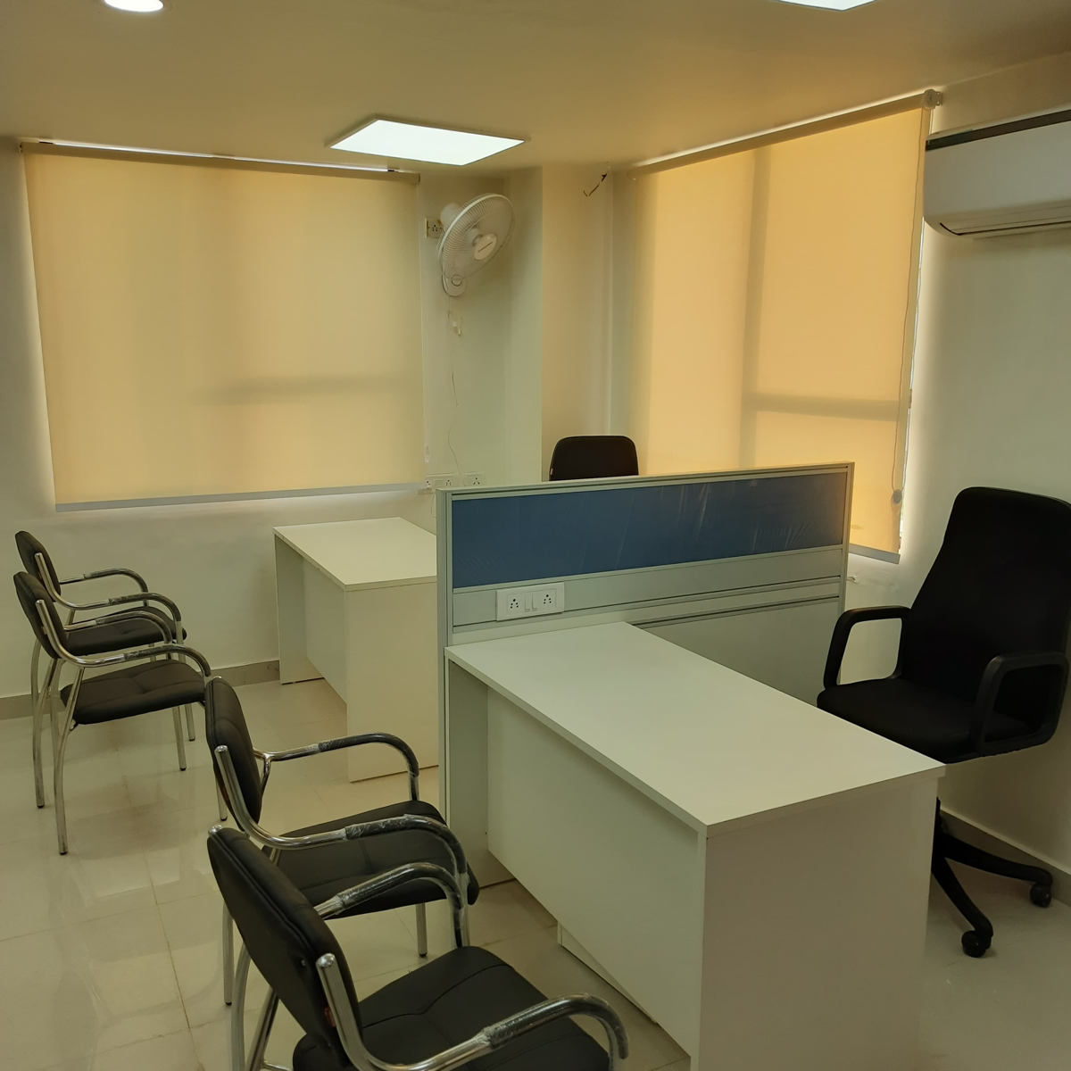 Office Space For Rent in Sanjay Place