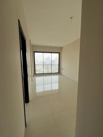 Room in 3 BHK Apartment at Aden Court, Matunga – for Sale