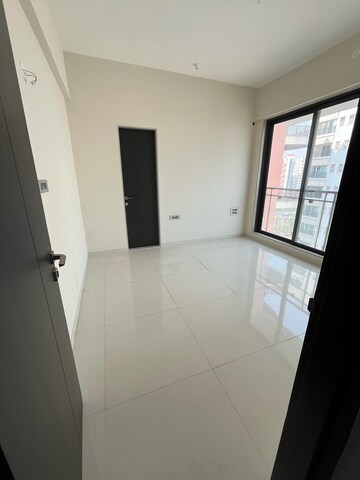 Room in 3 BHK Apartment at Aden Court, Matunga – for Sale