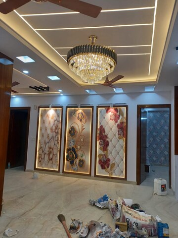 Bedroom in 3 BHK Apartment at Mansarovar Park – for Rent