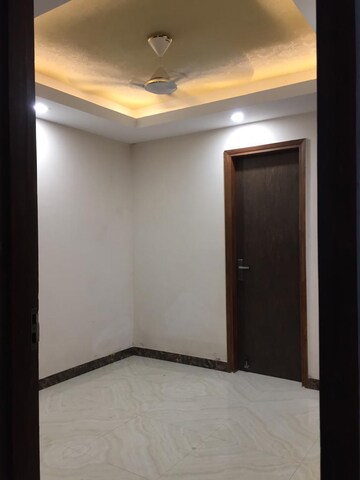 3 BHK Apartment For Rent in Mansarovar Park Delhi  8130425