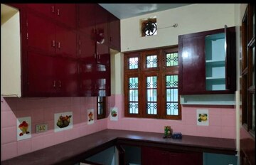 Kitchen in 3 BHK Builder Floor at Gomti Nagar – for Rent
