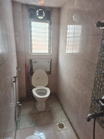 Bathroom in 1.5 BHK Apartment at Adarsh Nagar Society, Worli – for Rent