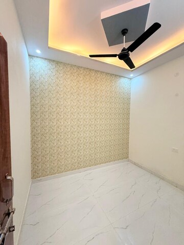 Room in 3 BHK Independent House at Dehradun Cantt – for Sale