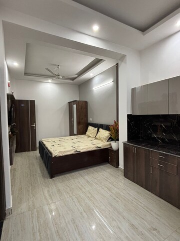 Bedroom in 1 RK Builder Floor at Ansal Sushant Lok I, Sector 43 – for Rent