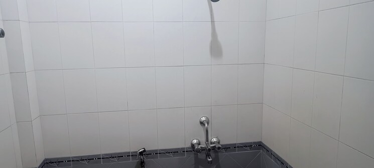 Bathroom, sector 14 6+ Bedroom 112 Sq.Mt. Independent House In Sector 14 Noida 8130511
