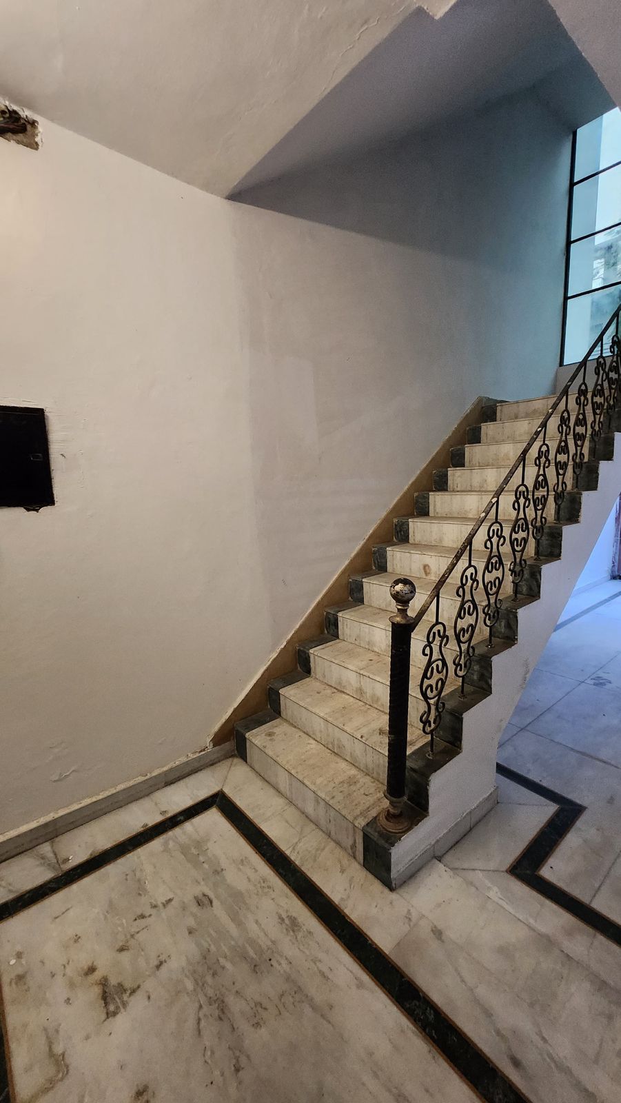 6+ BHK Independent House For Sale in Sector 14