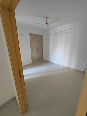 Room in 3 BHK Apartment at Anukampa Sky Lounges, Mansarovar – for Rent
