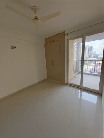 Room in 3 BHK Apartment at Anukampa Sky Lounges, Mansarovar – for Rent