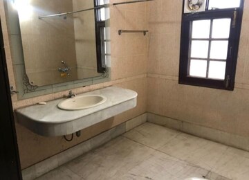 Bathroom in 2 BHK Apartment at Sector 26 – for Rent