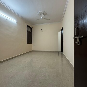 Room in 2 BHK Builder Floor at Palm Residency Chhatarpur, Rajpur Khurd Extension – for Rent