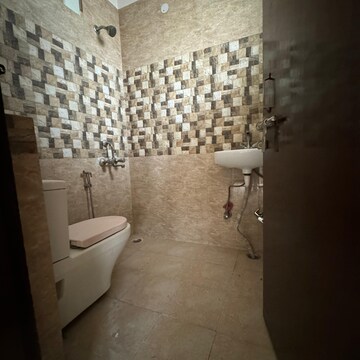 Bathroom in 2 BHK Builder Floor at Palm Residency Chhatarpur, Rajpur Khurd Extension – for Rent