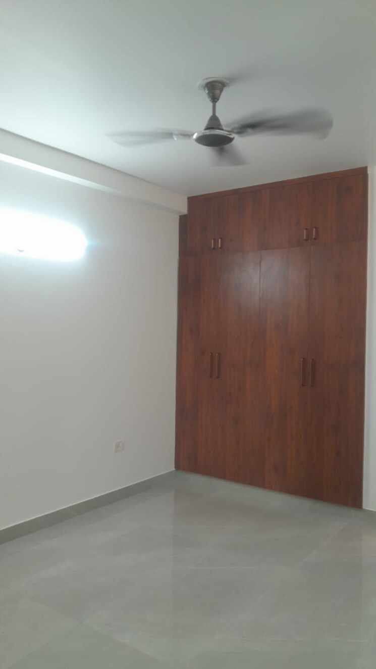 Room, vipul-world-floors 3 Bedroom 1550 Sq.Ft. Builder Floor In Sector 48 Gurgaon 8130582