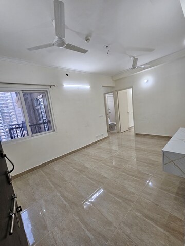 Room in 2 BHK Apartment at Mahagun Mywoods, Sector 16c Greater Noida – for Rent