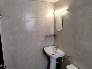 Bathroom in 2.5 BHK Apartment at Shriram Liberty Square, Electronic City Phase ii – for Rent