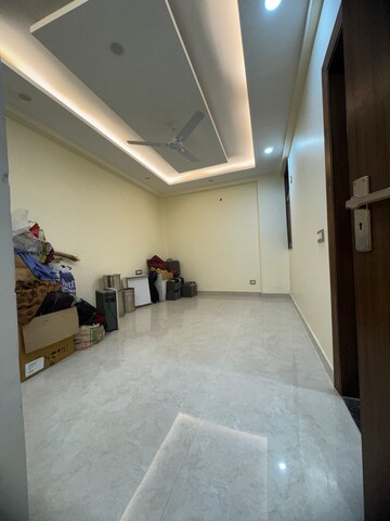 Room in 3 BHK Builder Floor at Palm Residency Chhatarpur, Chattarpur – for Rent