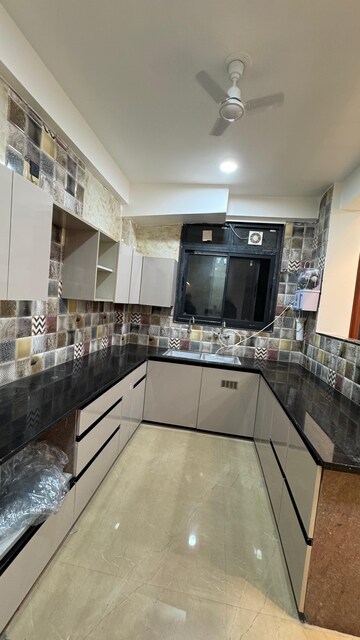 Kitchen in 3 BHK Apartment at DLF City Phase III, Sector 24 – for Rent