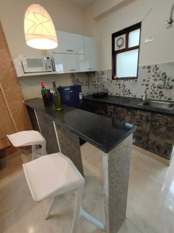 Team Area in 1 RK Builder Floor at Ansal Sushant Lok I, Sector 43 – for Rent