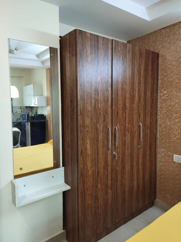 Furnished Amenities in 1 RK Builder Floor at Ansal Sushant Lok I, Sector 43 – for Rent