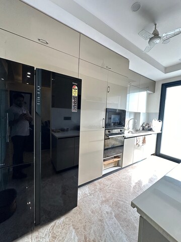 Kitchen in 3.5 BHK Builder Floor at SS Mayfield Gardens, Sector 51 – for Sale
