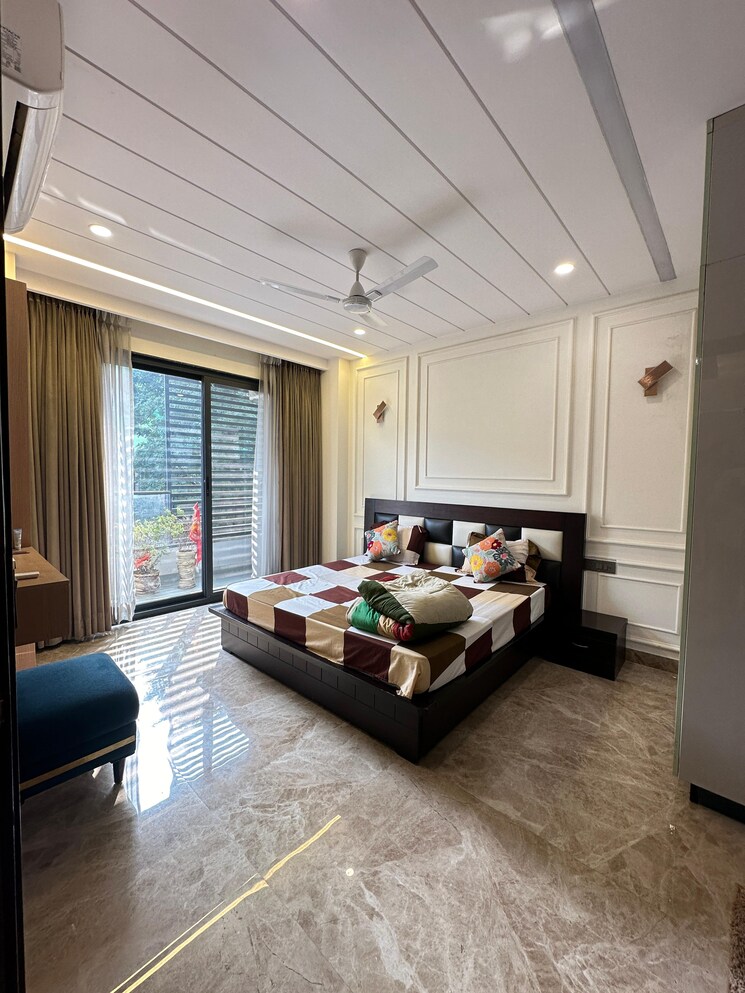 Bedroom, ss-mayfield-gardens 3.5 Bedroom 263 Sq.Yd. Builder Floor In Sector 51 Gurgaon 8130776