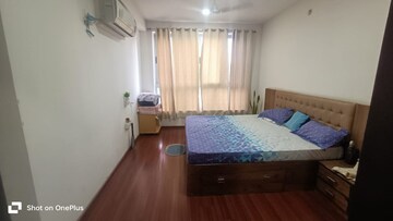 Bedroom in 2.5 BHK Apartment at Amanora Future Towers, Hadapsar – for Rent