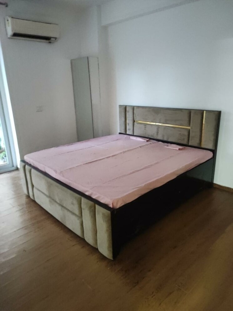 Bedroom, tulip-violet 4 Bedroom 2010 Sq.Ft. Apartment In Sector 69 Gurgaon 8130845