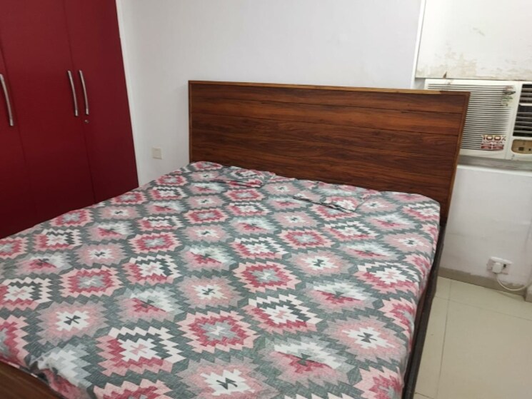 Bedroom, tulip-violet 4 Bedroom 2010 Sq.Ft. Apartment In Sector 69 Gurgaon 8130845