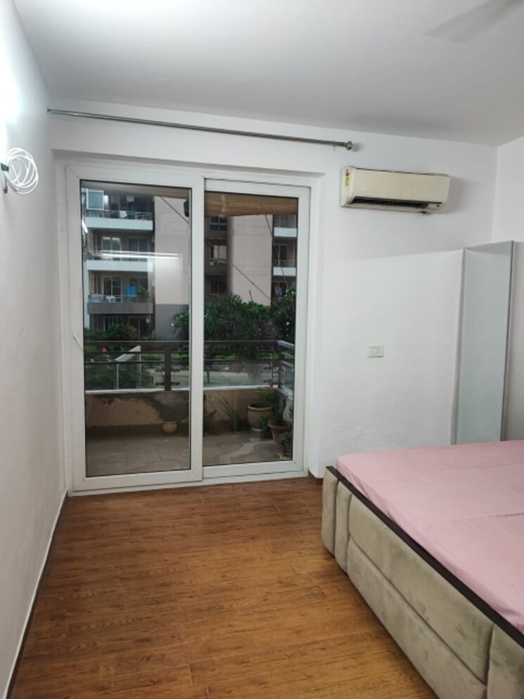 Room, tulip-violet 4 Bedroom 2010 Sq.Ft. Apartment In Sector 69 Gurgaon 8130845