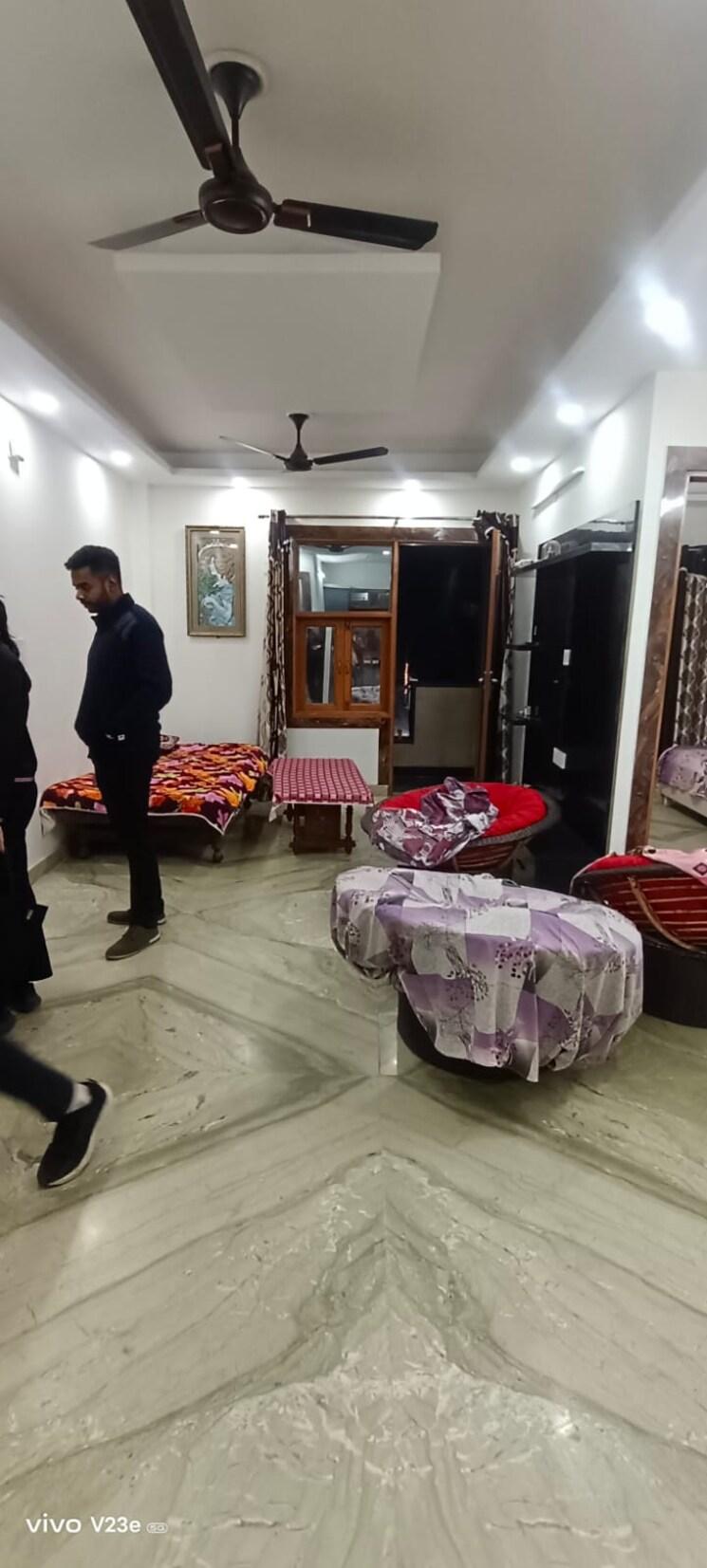 Living Room, nirman vihar 3 Bedroom 1300 Sq.Ft. Builder Floor In Nirman Vihar Delhi 8130936