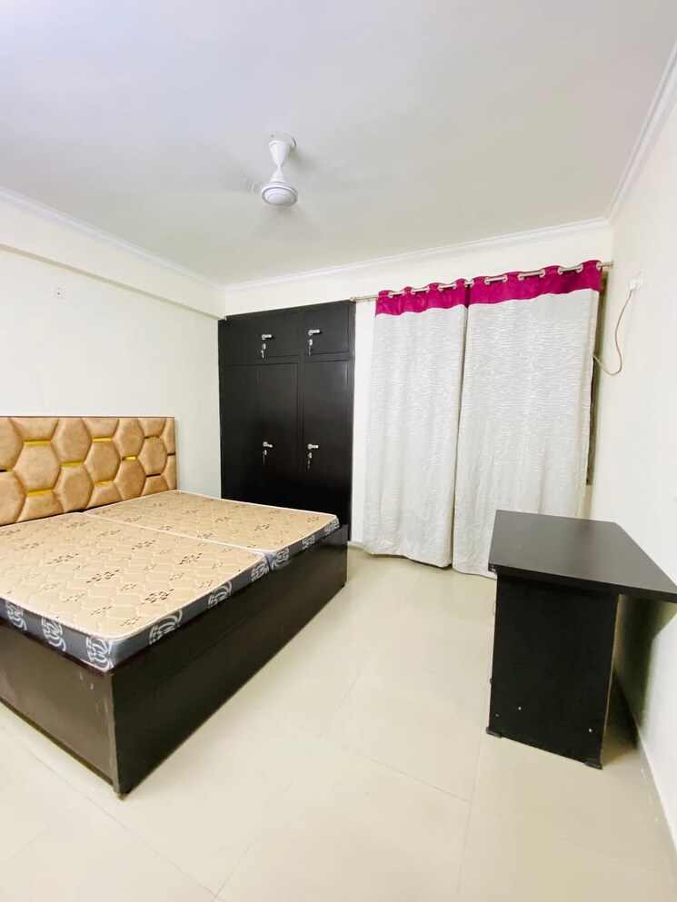 Bedroom, sector 49 3 Bedroom 1351 Sq.Ft. Builder Floor In Sector 49 Faridabad 8130906