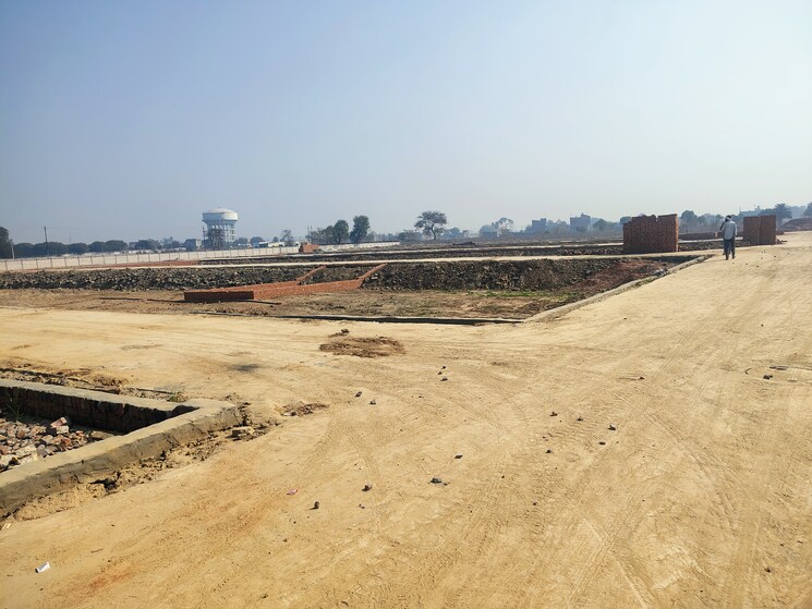 undefined, wtc-tec  100 Sq.Yd. Plot In Tech Zone 4 Greater Noida Greater Noida 8130940