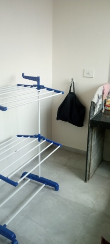 Bedroom in 1.5 BHK Apartment at Earth Vintage, Dadar West – for Rent