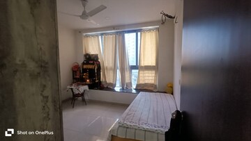 Bedroom in 2.5 BHK Apartment at Amanora Future Towers, Hadapsar – for Rent