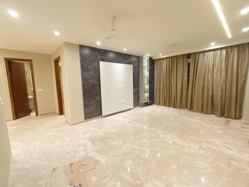 Room in 4 BHK Builder Floor at Kohli One Malibu Town, Sector 47 – for Rent